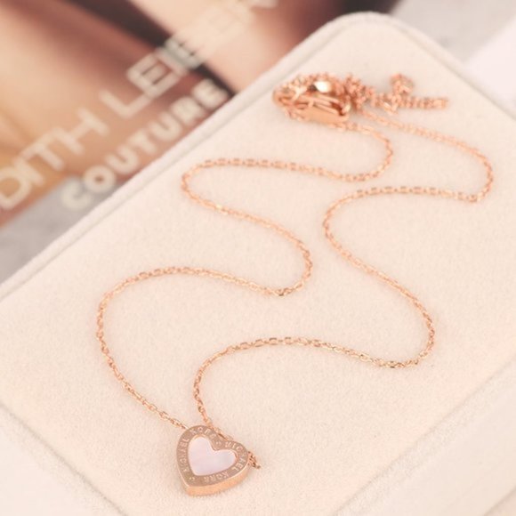 Michael Kors Shell Love Logo Short Necklace - Picture 6 of 8